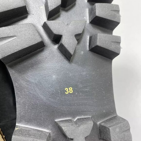 NEW DIBA TRUE Dubliner Chelsea Boot Size 7.5 Round Toe Platform Pull-On Suede - Picture 6 of 10